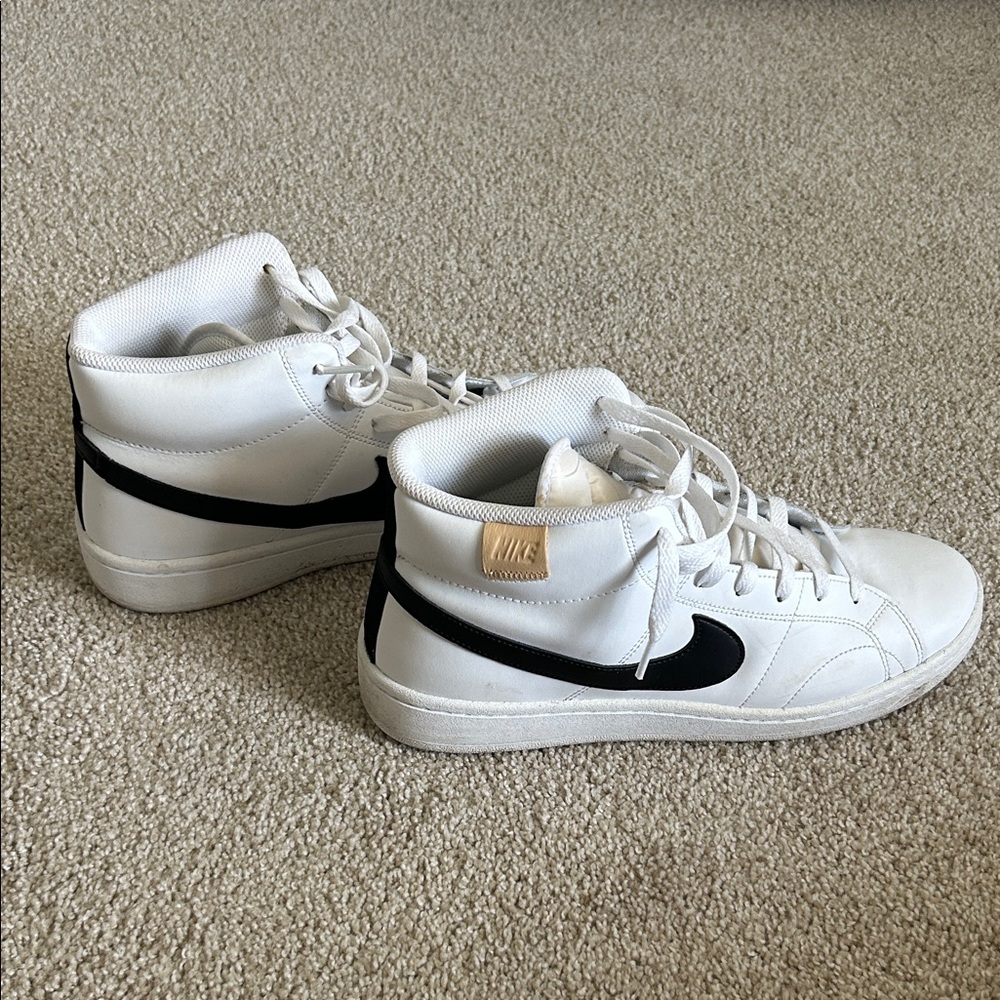 Nike Men's White and Black Sneakers - Picture 5 of 9